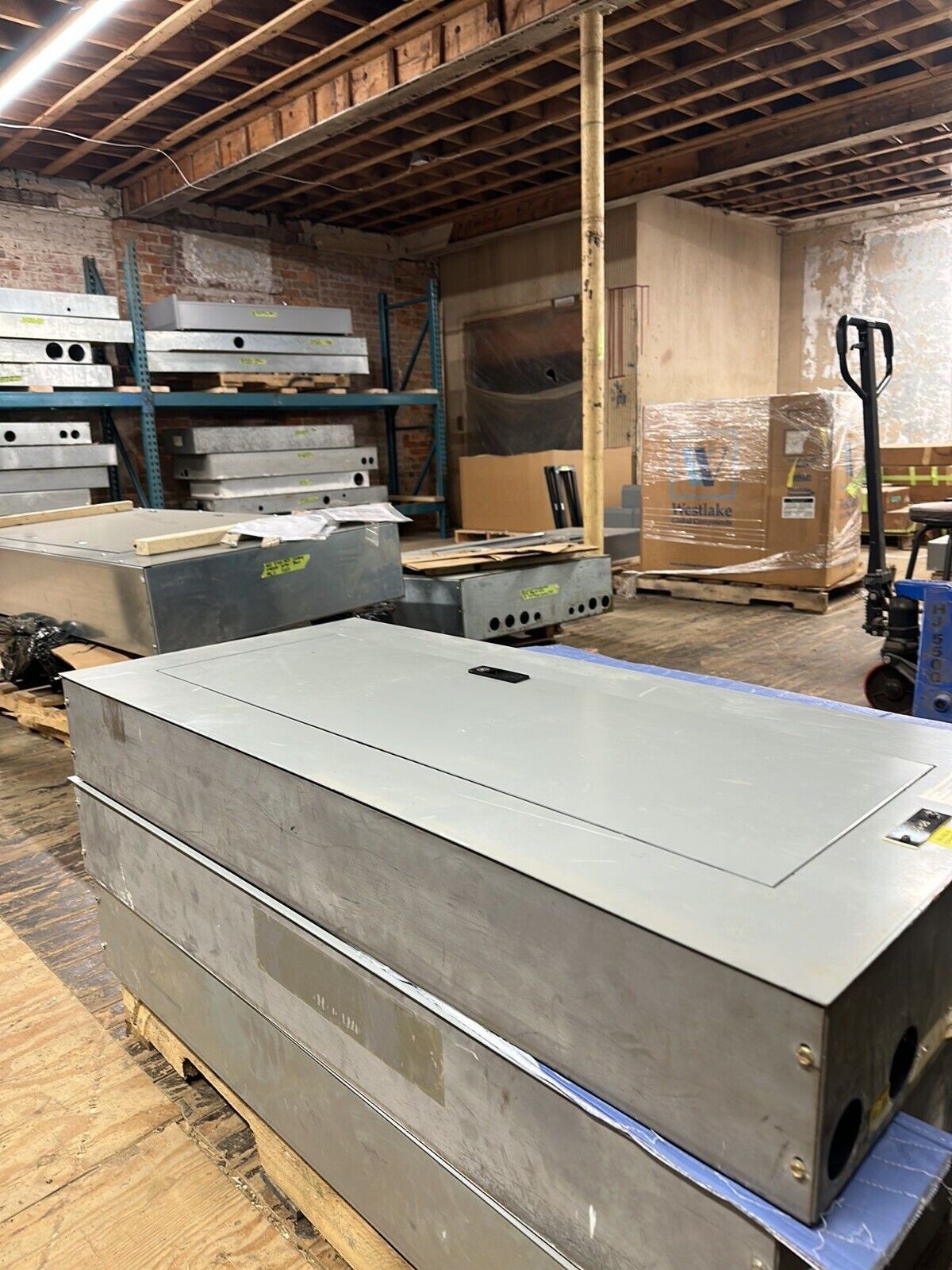 GE AQF3421ABX Panelboard 125A 208Y/120V 3PH 42 CIR Indoor Main THQB32100 MCB P030 Used