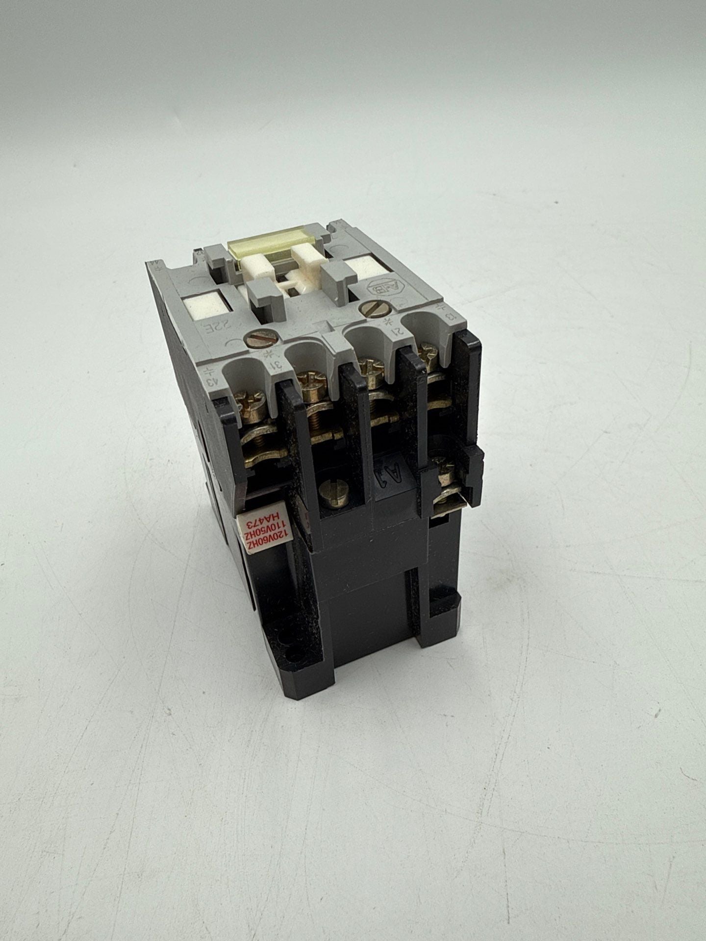 ALLEN BRADLEY AB 700-F220A1 Control Relay Contactor 110/120VAC COIL New