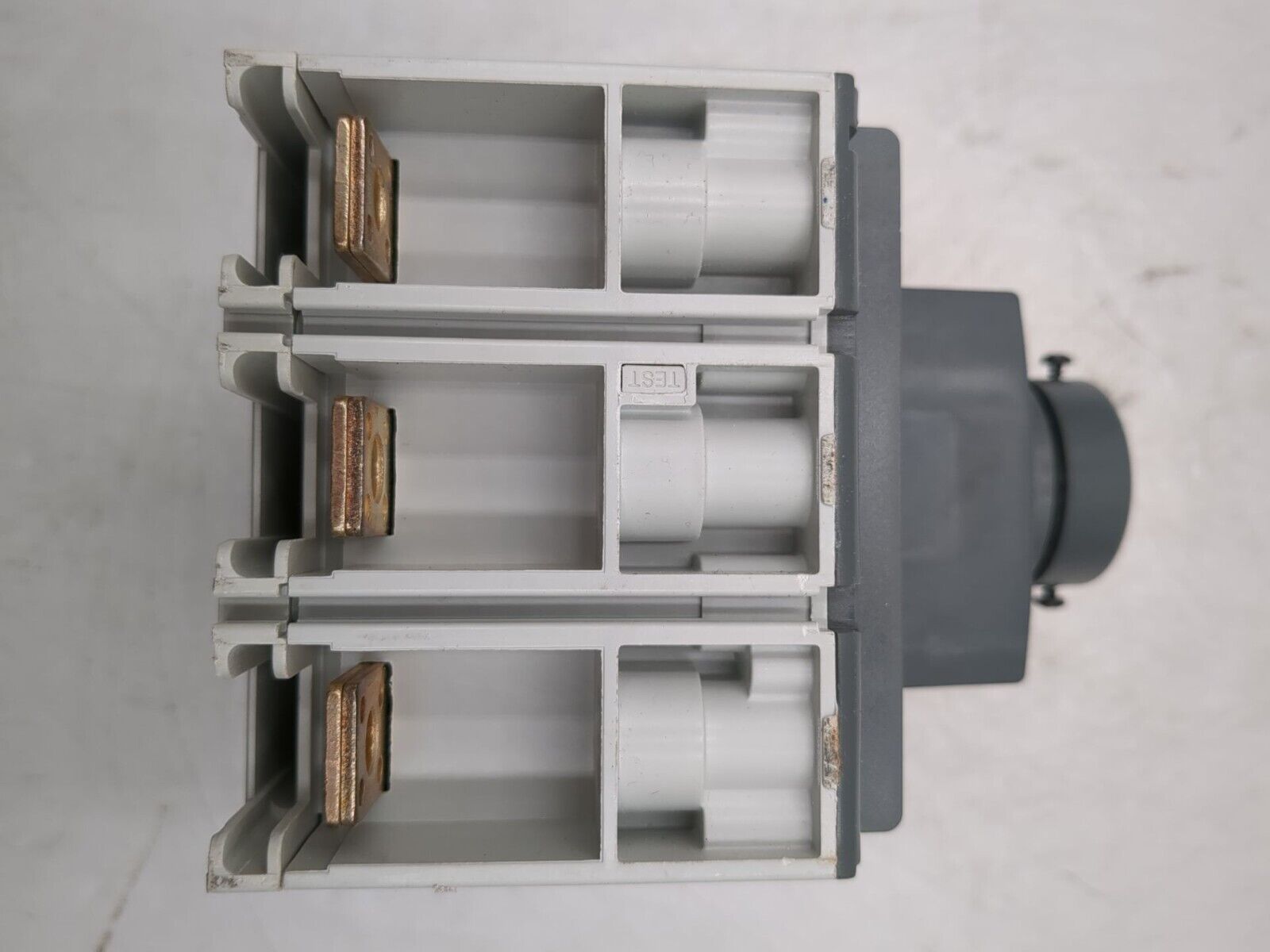 ABB XT4NU3250DFF001XXX Used