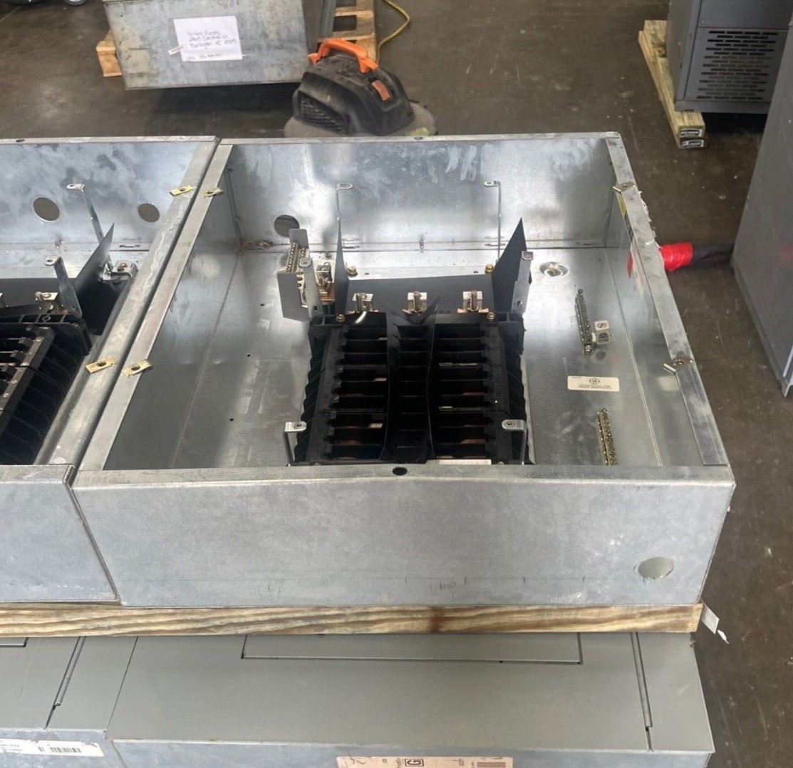 GE AEF3181MBX Panelboard 125A 480/277V 3PH 4W Indoor Encl MLO 125 Amp 18 Circuit P606 Used