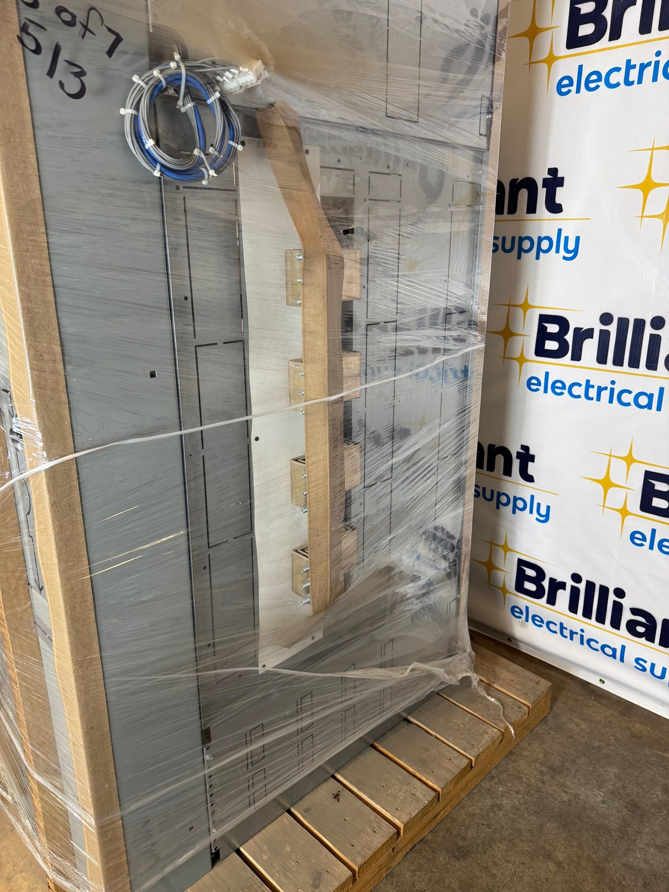 Eaton RYR6163B Circuit Breaker 1600A 3P 600V PXR25 LSIG Maintenance Mode New