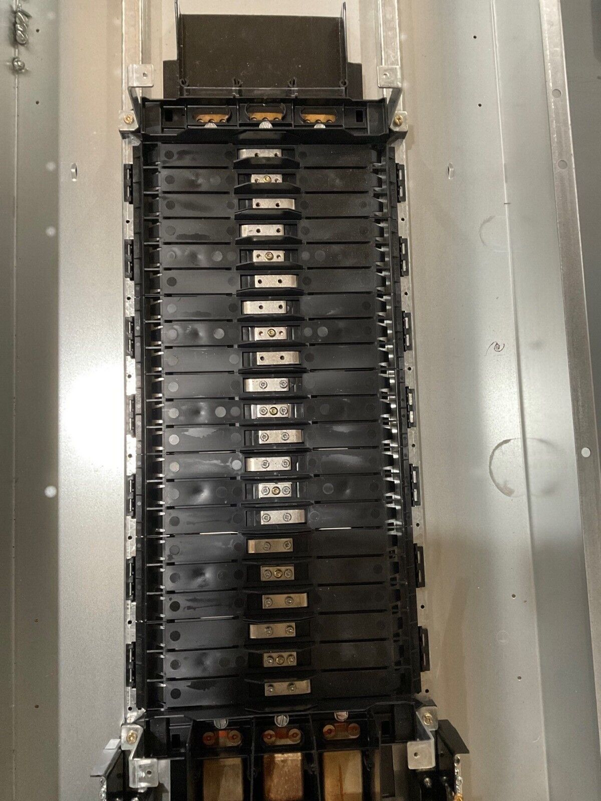 Square D NF Panelboard 400A 480/277V 3PH 4W Main LAP36400MB MCB Indoor Encl P670 New