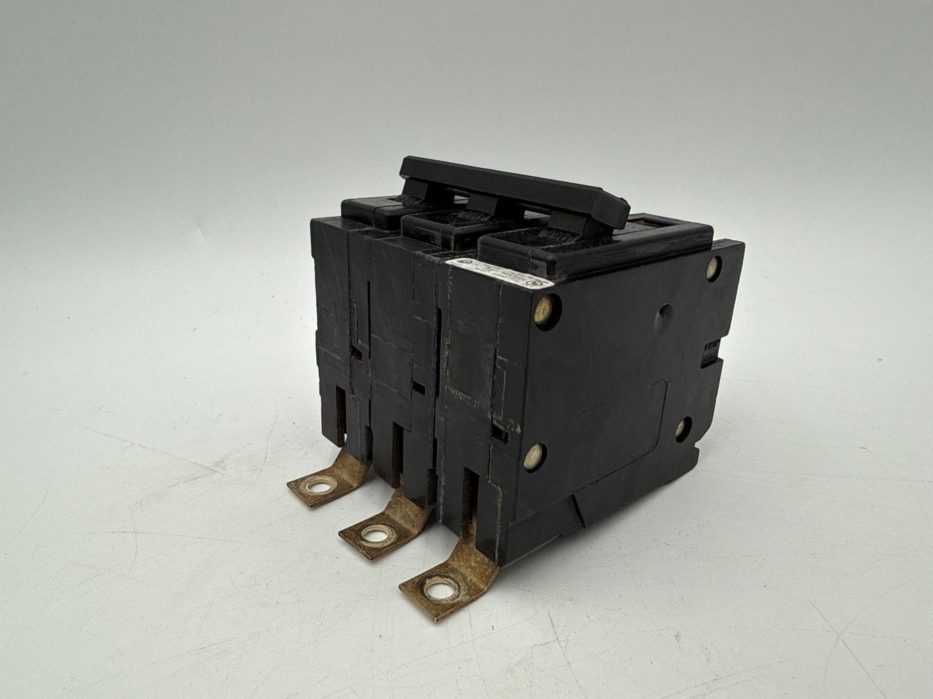 Eaton BAB3100H Circuit Breaker 100A 3P 240V BAB 100 Amp 3Pole Bolt On 3PH BA3100 Used