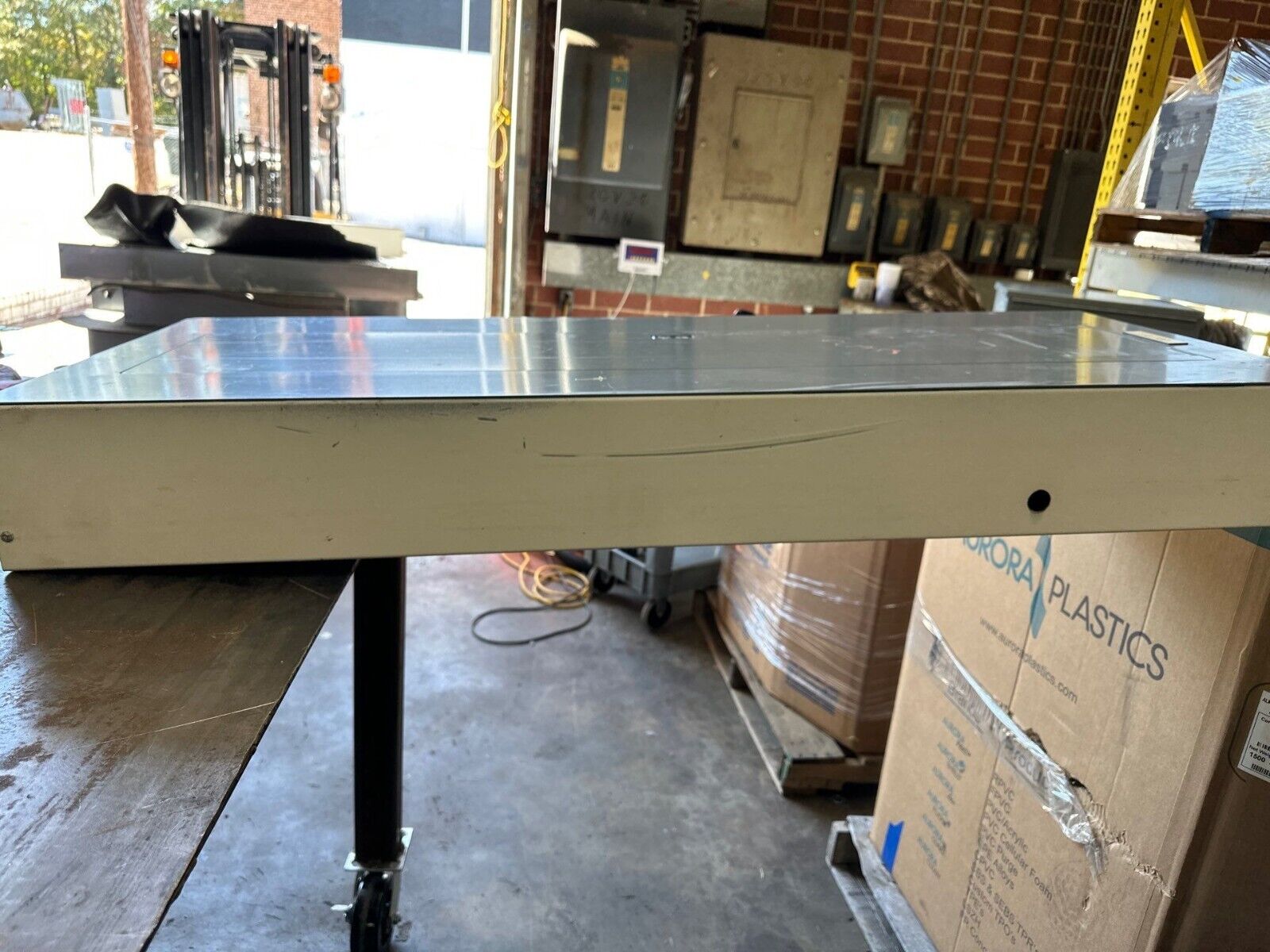 Square D NQOD Panelboard 225A 208Y/120V 3PH 42Cir 4W Indoor Encl MCB Q2L3100 P325 P324 Used