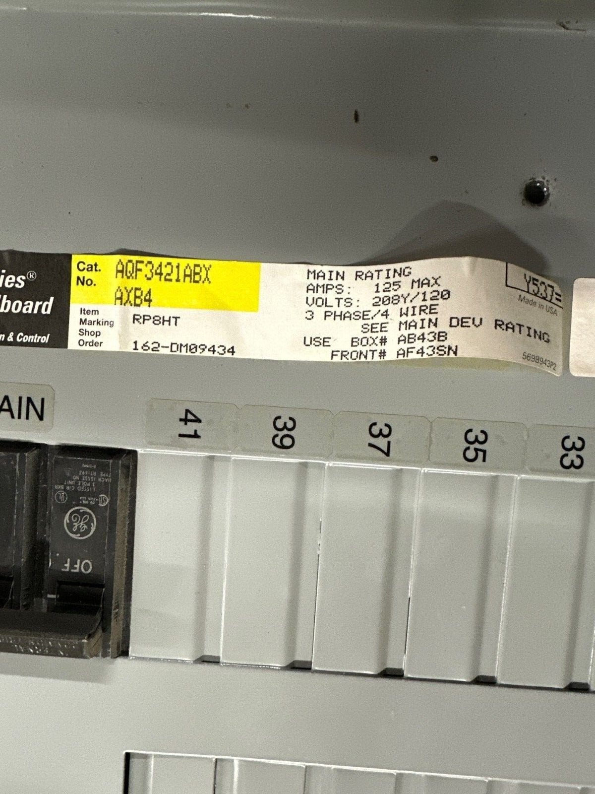 GE Panelboard AQF3421ABX 125A 208/120V 3 PHASE MCB Main THQB32100 42 CIR NEMA 1 P017 Used