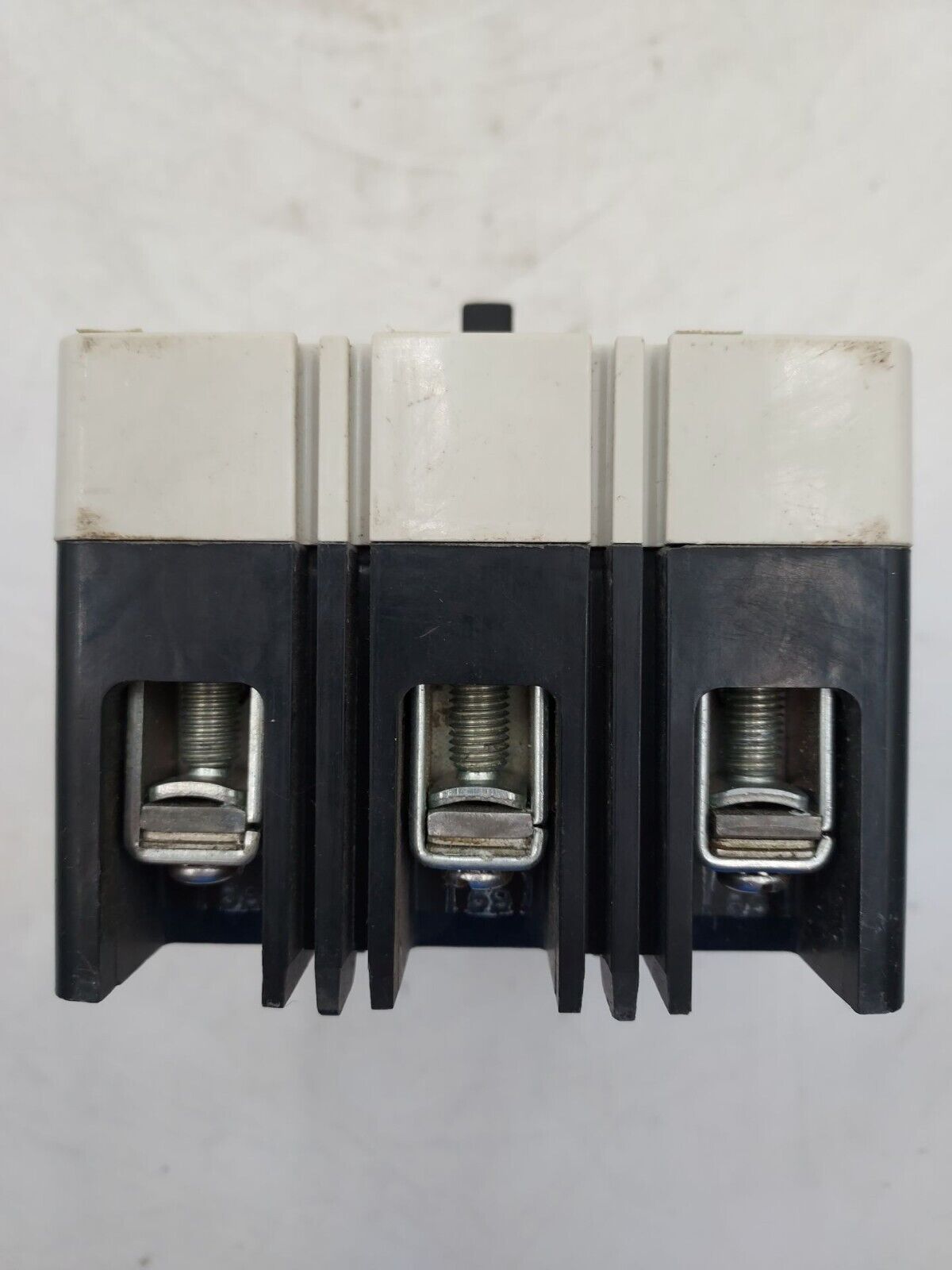 Eaton HFD3050VL Used