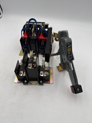 Square D 9422TEF10 Fusible Disconnect Switch 600VAC 100A With Handle Used