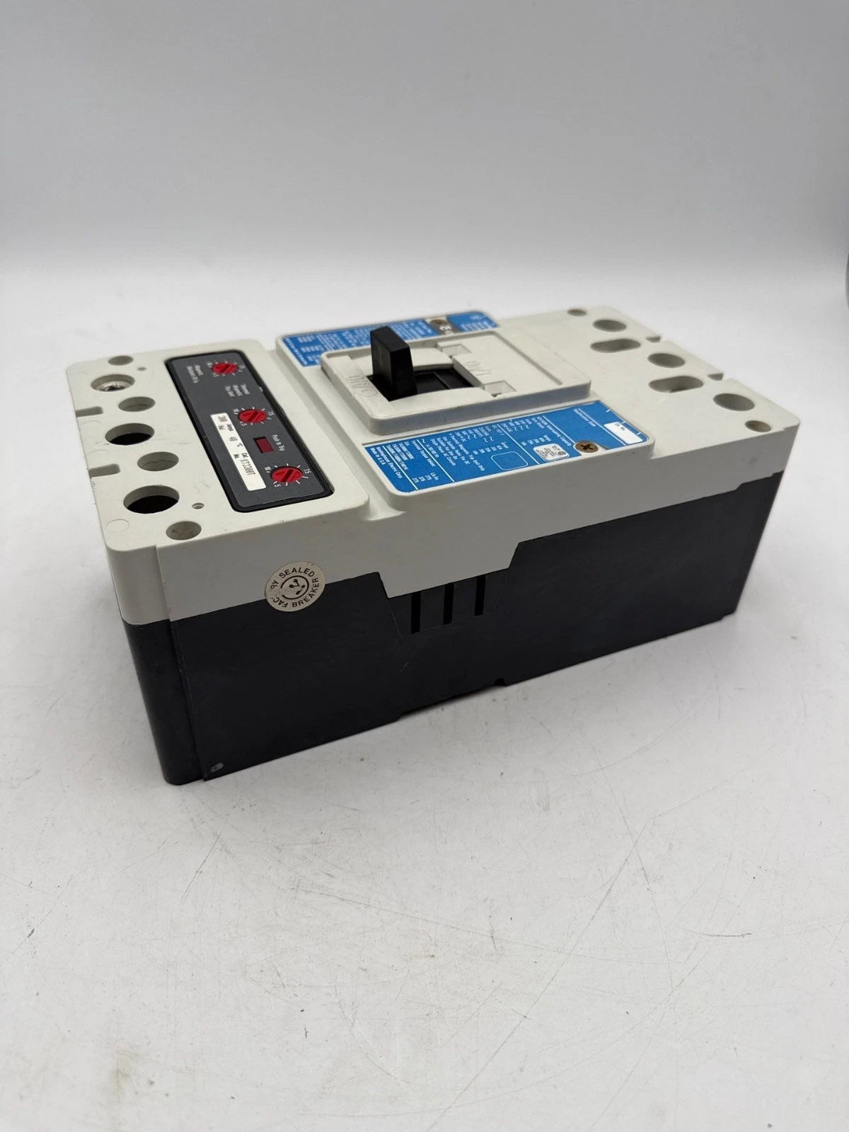 Westinghouse KD3300 Circuit Breaker 300A 3P 600V KD 35k 300 Amp 3 Pole KT3300T Used