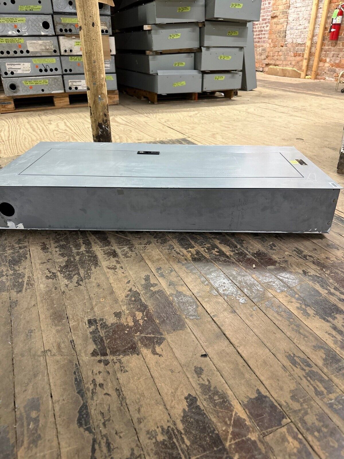 GE AQF3421ABX Panelboard 125A 208Y/120V 3PH 4W 42 CIR MCB THQB32100 NEMA 1 P031 Used