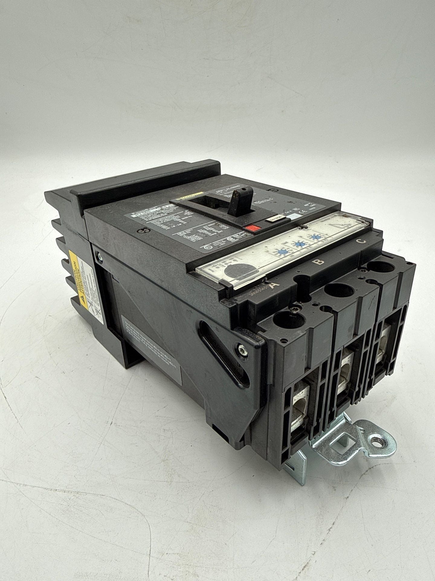 Square D HJA36060U33X I-Line Circuit Breaker 60A 3P 600V HJA 60 Amp 3 Pole Used