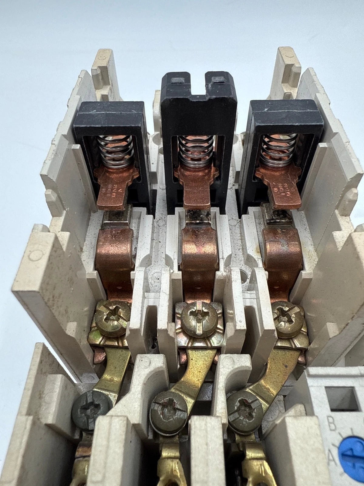 Cutler Hammer AN16DN0 Starter NEMA Size 1 27A 3P Coil 440/480V Overload C306GN3 Used