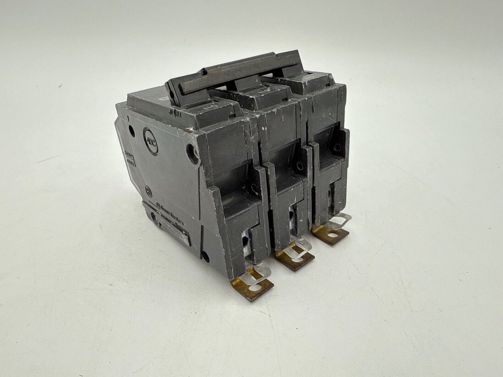 GE THQB32040 Used