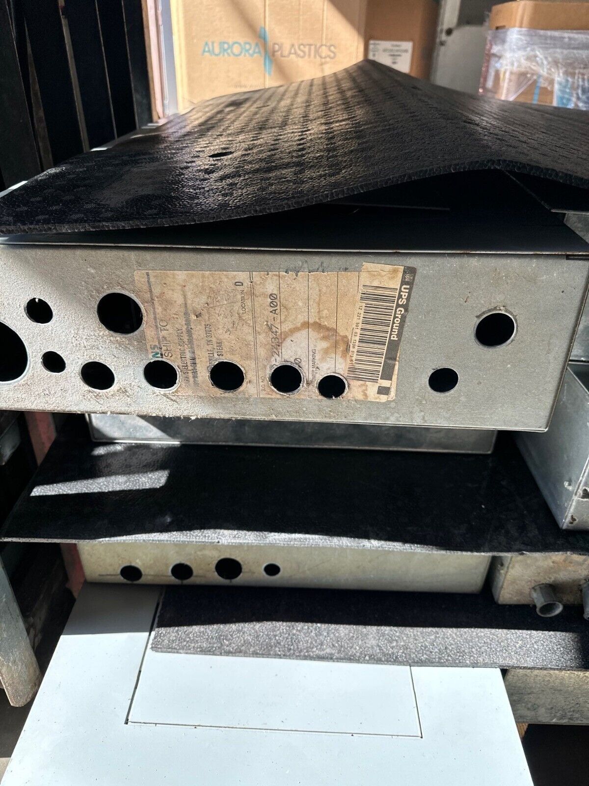 Siemens S1 Panelboard 250A 208Y/120V 3PH 4W 42 Circuit Indoor Encl 250 Amp Max P395 Used