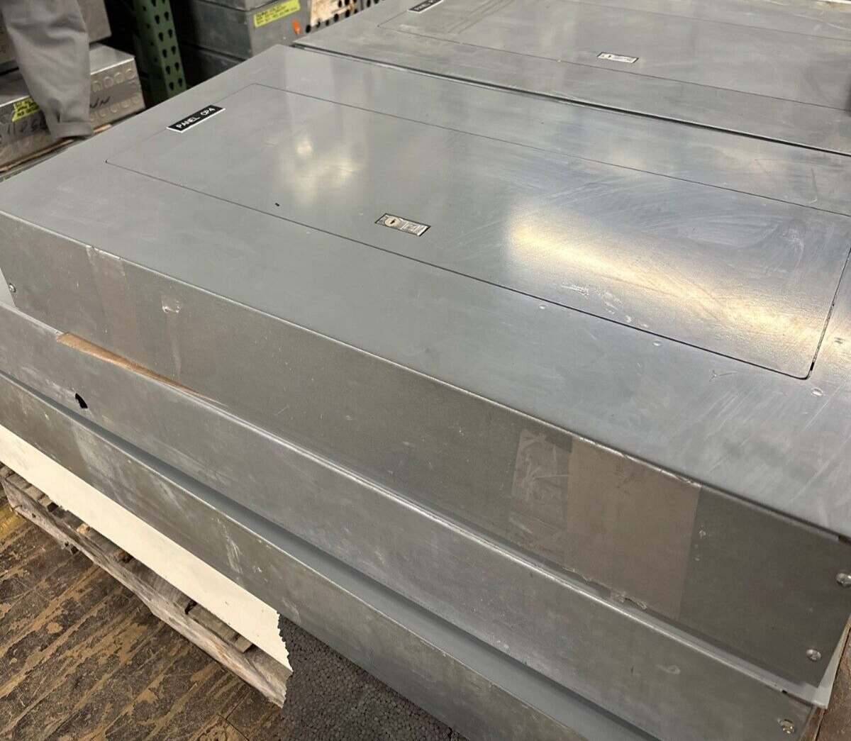 SQUARE D NQOD442L225 MLO Panelboard 225A 208Y/120V 3P 4W Main Lug 42 Circuit P297 Used