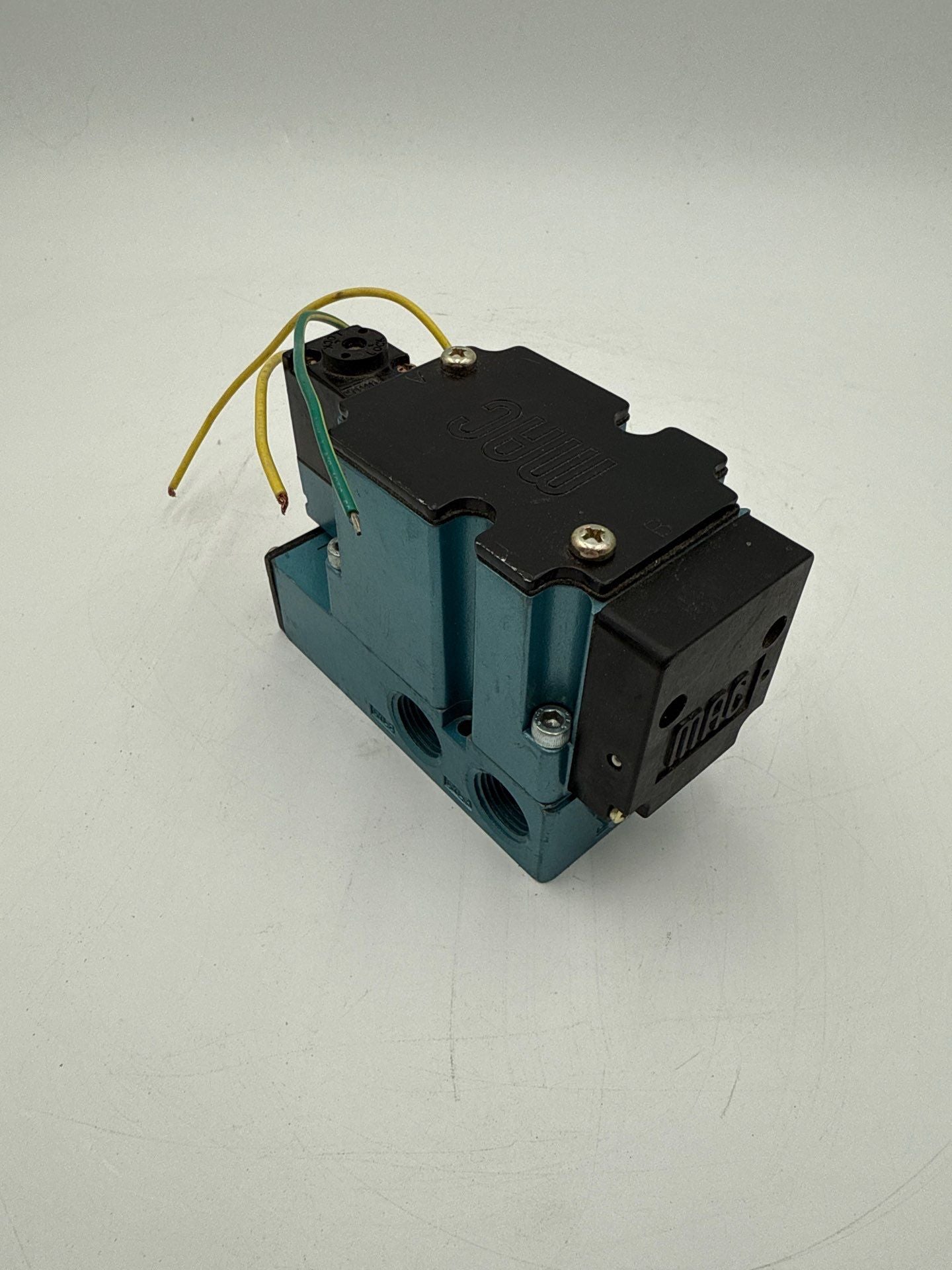 MAC 6311D-311-PM-111DA Solenoid Valve 110/120 VAC 6.8 WATT 25-150 PSI New