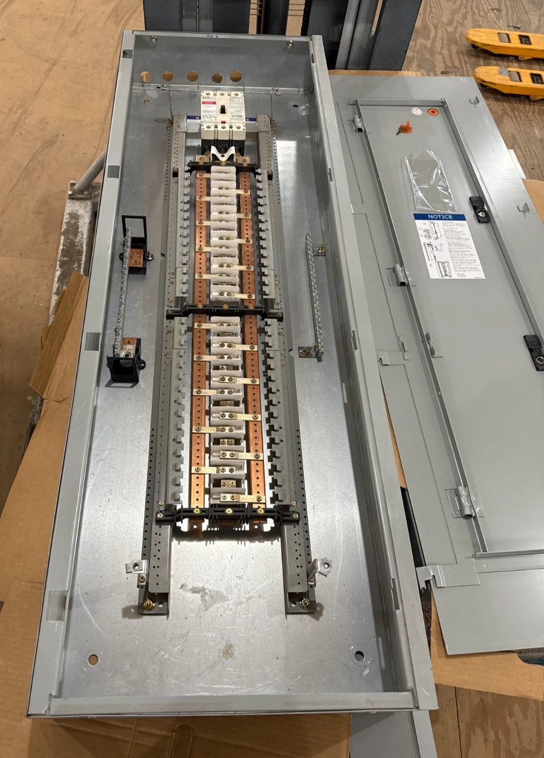 Eaton PRL1A Panelboard 225A 208/120V 3PH 4W MCB Panel 225 Amp 60Cir EDB3225BP10 Used