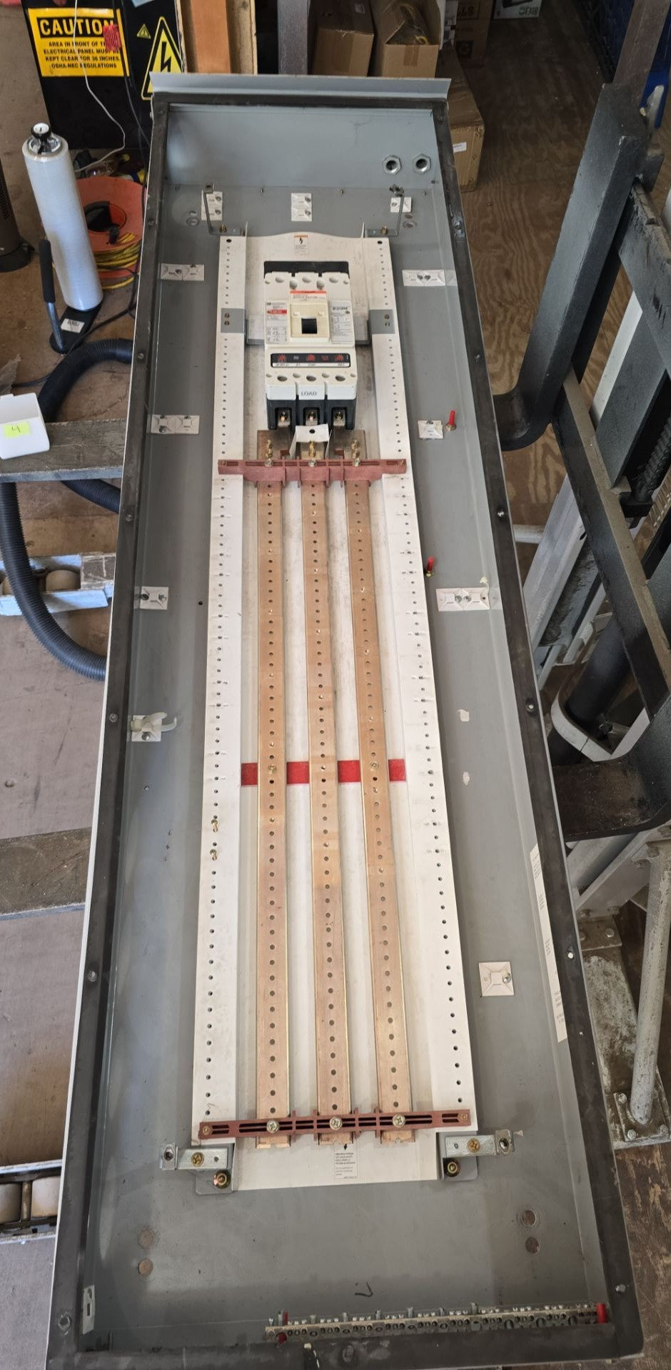 Eaton PRL3A Panelboard 400A 480V 3PH 3W 3R Encl 36 Cir MCB Main HKD3400 LWPQ2072 P702 Used
