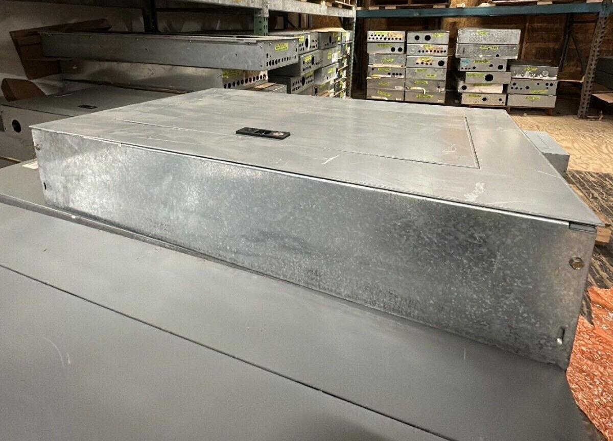 GE AQF3421AB Panelboard 125A 208Y/120V 3PH 24 CIR Indoor Encl MCB AB31B Box P224 Used