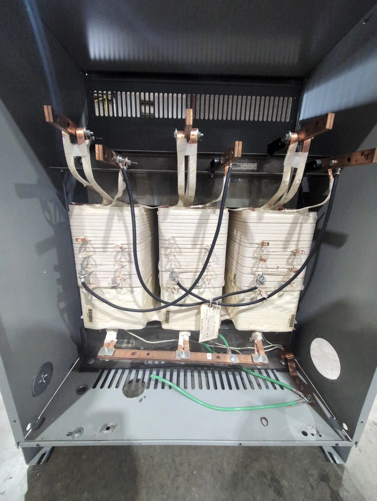 112.5 kVA General Electric 9T83C9475G03 Transformer 480V 208/120V 3PH Type 3R Used