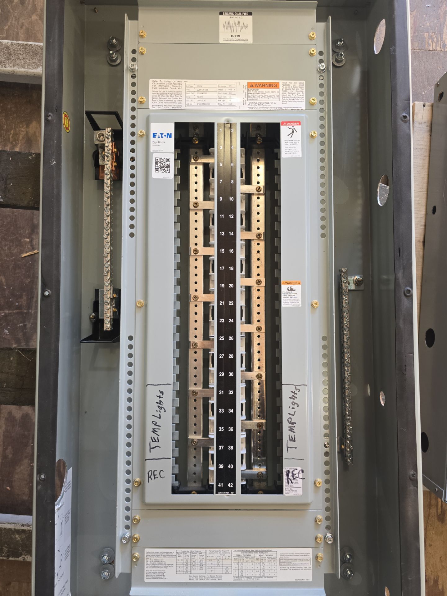 Eaton PRL1A Panelboard 225A 208Y/120V 3PH 4W 42 Space 3R Encl MLO Outdoor Used