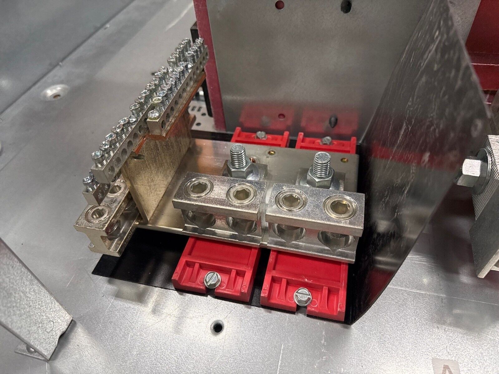 Square D I-Line Panelboard 300A 208/120V 3PH 4W 18 Cir Indoor Encl MCB LA36300 P439 Used