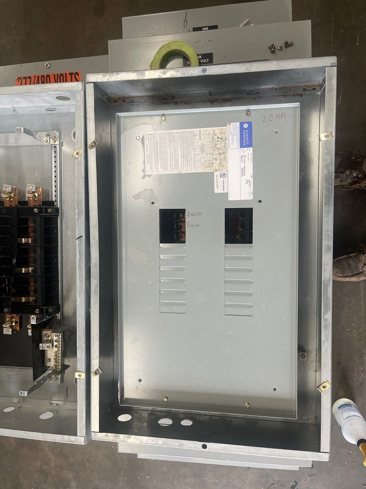 GE AEF3181MTX Panelboard 125A 480/277V 3PH 4W Indoor Encl MLO 125 Amp 18 Circuit P604 Used