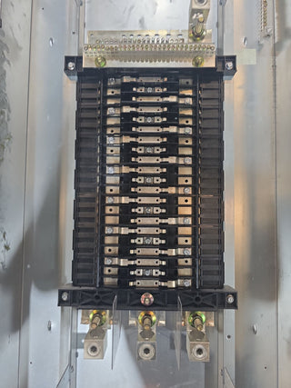Square D NQOD442L400 Panelboard 400A 208Y/120V 4W 3PH 42 Cir 400 Amp MLO Panel Used