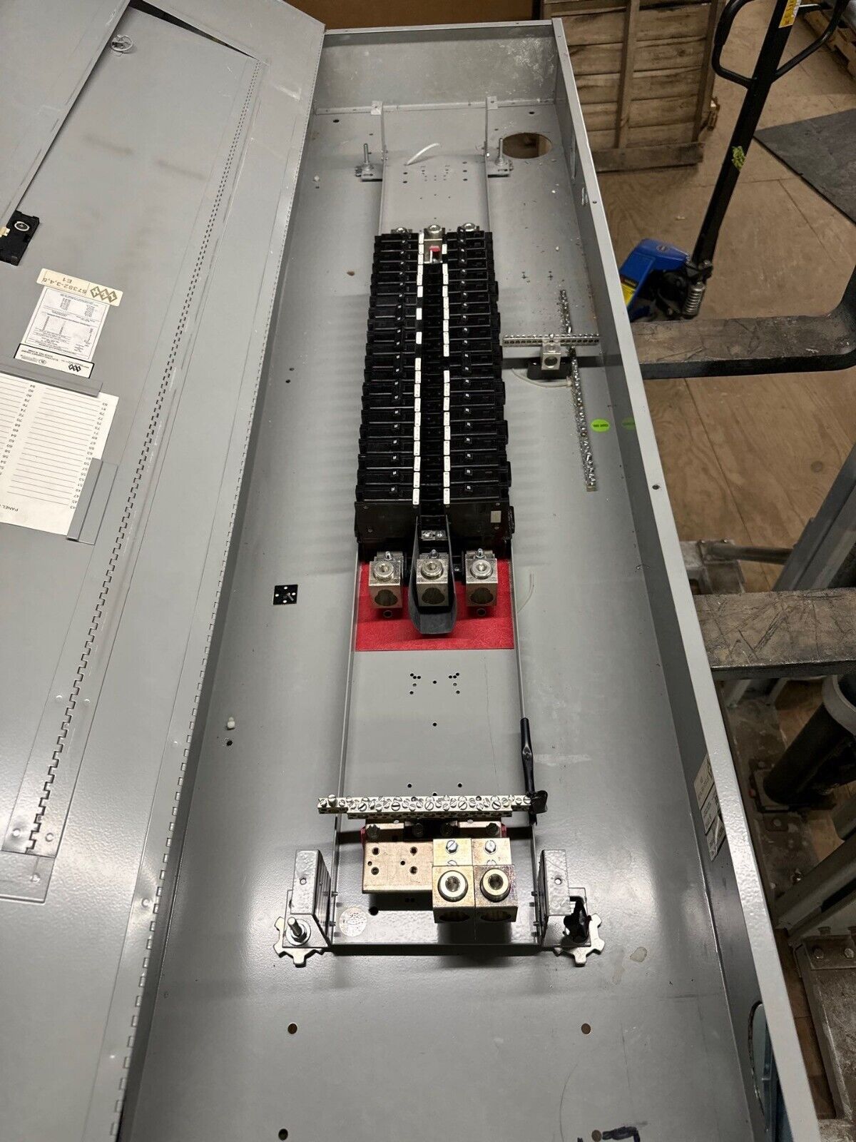 IEM PIU75 Panelboard 400A 208Y/120V 3PH 4W 42 Circuit 400 Amp Indoor Encl MLO P472 Used