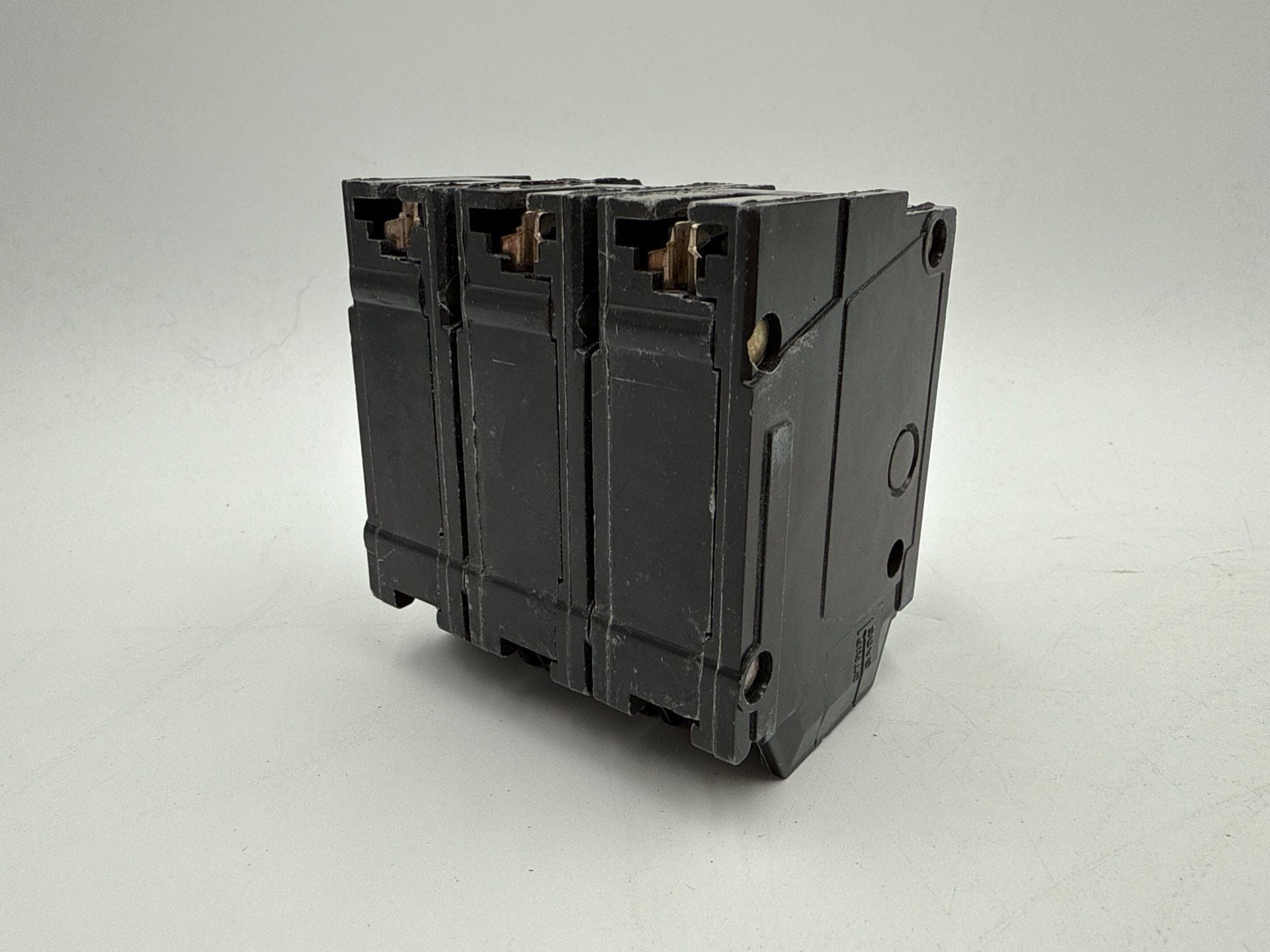 GE THHQL32060 Plug On Circuit Breaker 60A 3P 240V THHQL 22kA 60 Amp 3 Pole Used