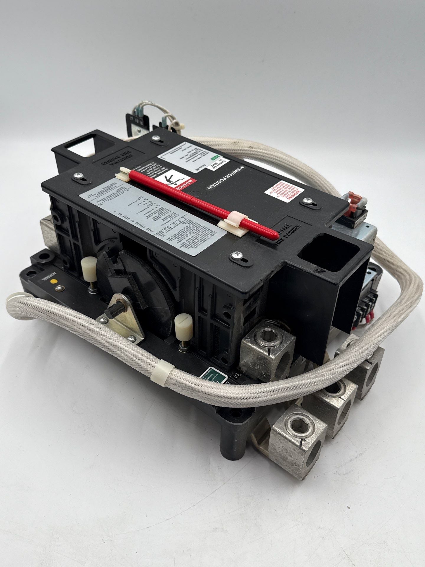 ASCO Series 300 Automatic Transfer Switch 400A 480V 50-60Hz E00300030400N1XC Used