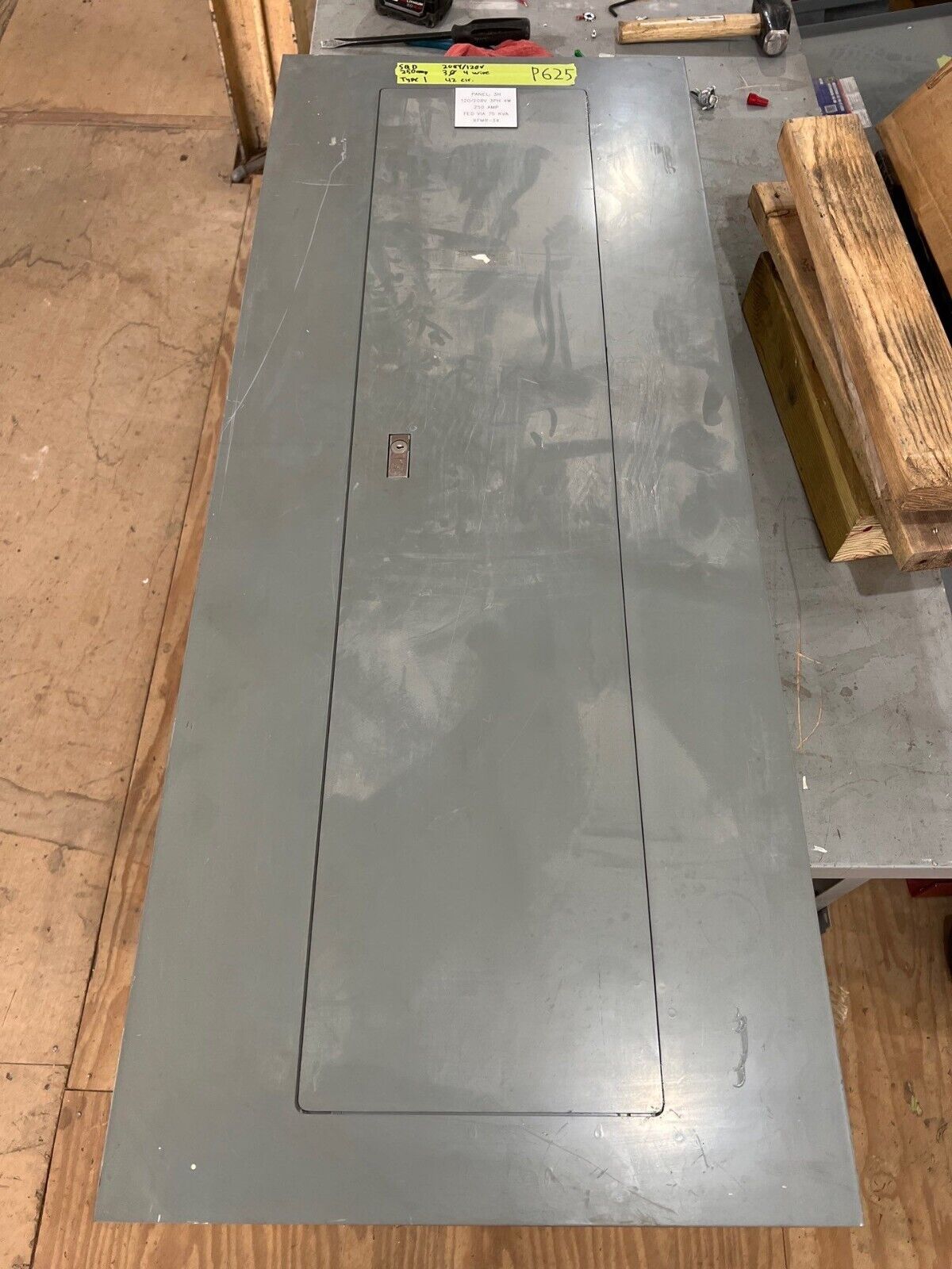 Square D Panelboard 250A 208/120V 3PH 4W 42 Circuit Indoor Encl MCB KAL36250 P625 Used