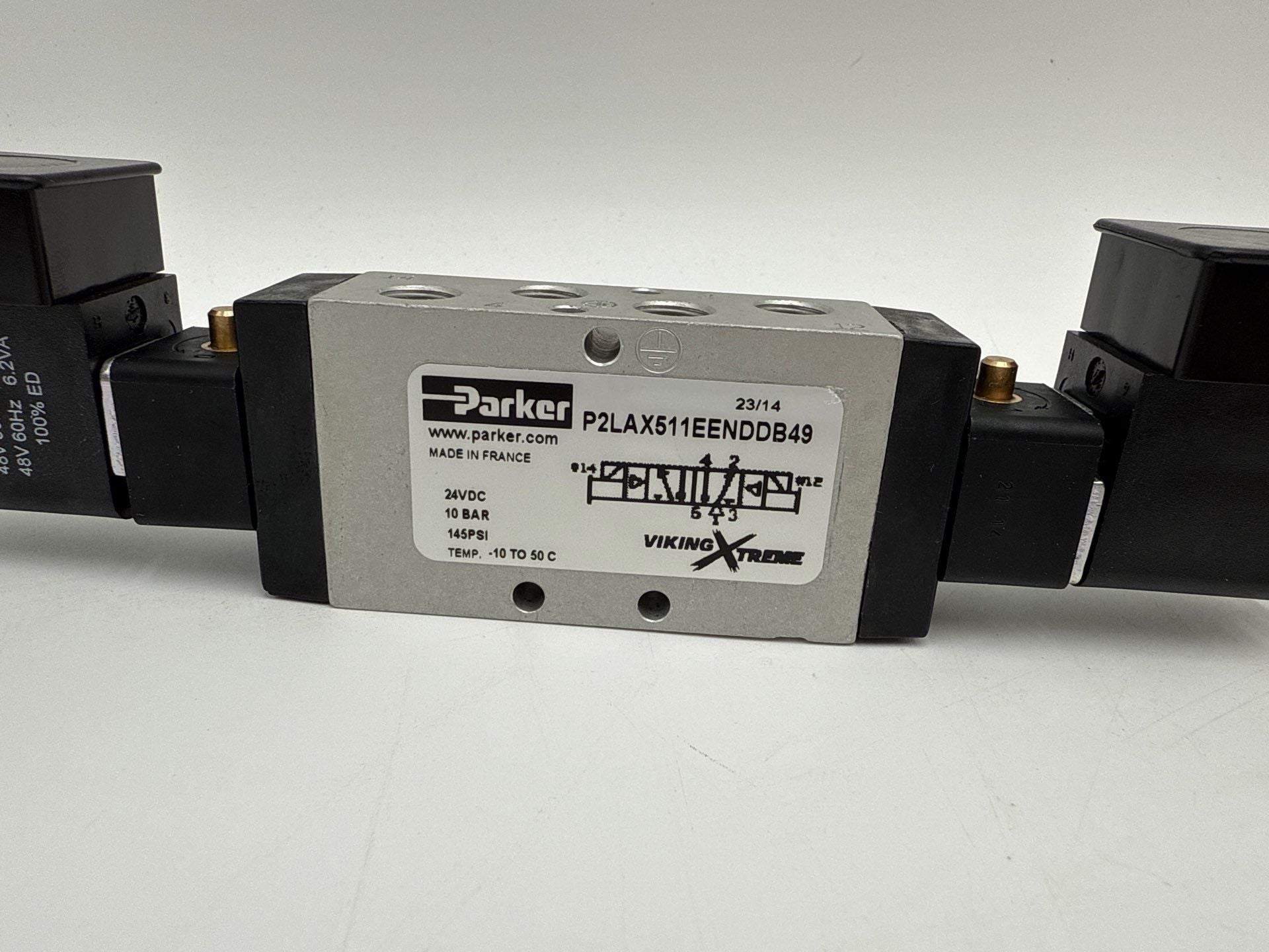 Parker P2LAX511EENDDB49 Viking Xtreme Series Pneumatic Solenoid Valve New