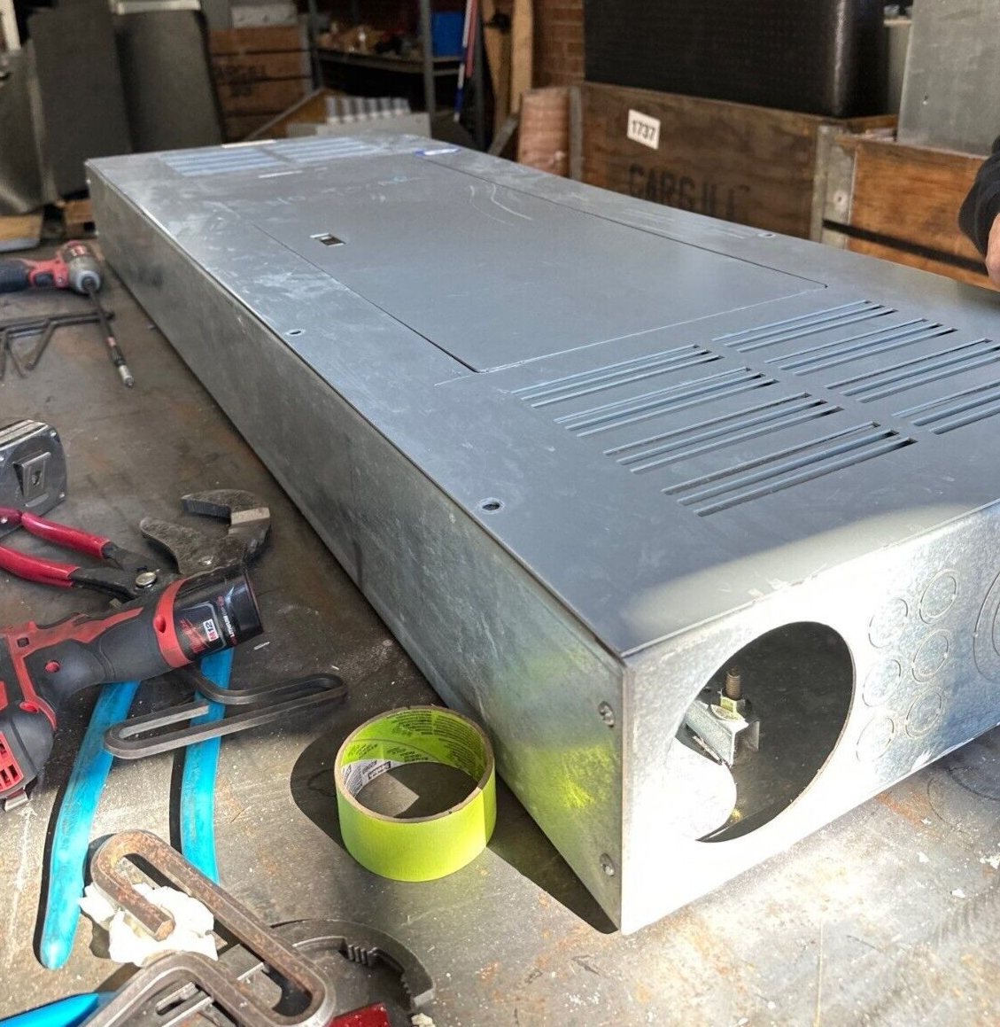 Square D NF Panelboard 400A 600Y/347V 3PH 4W MLO 42 Circuit Main Lug Indoor Encl P330 Used