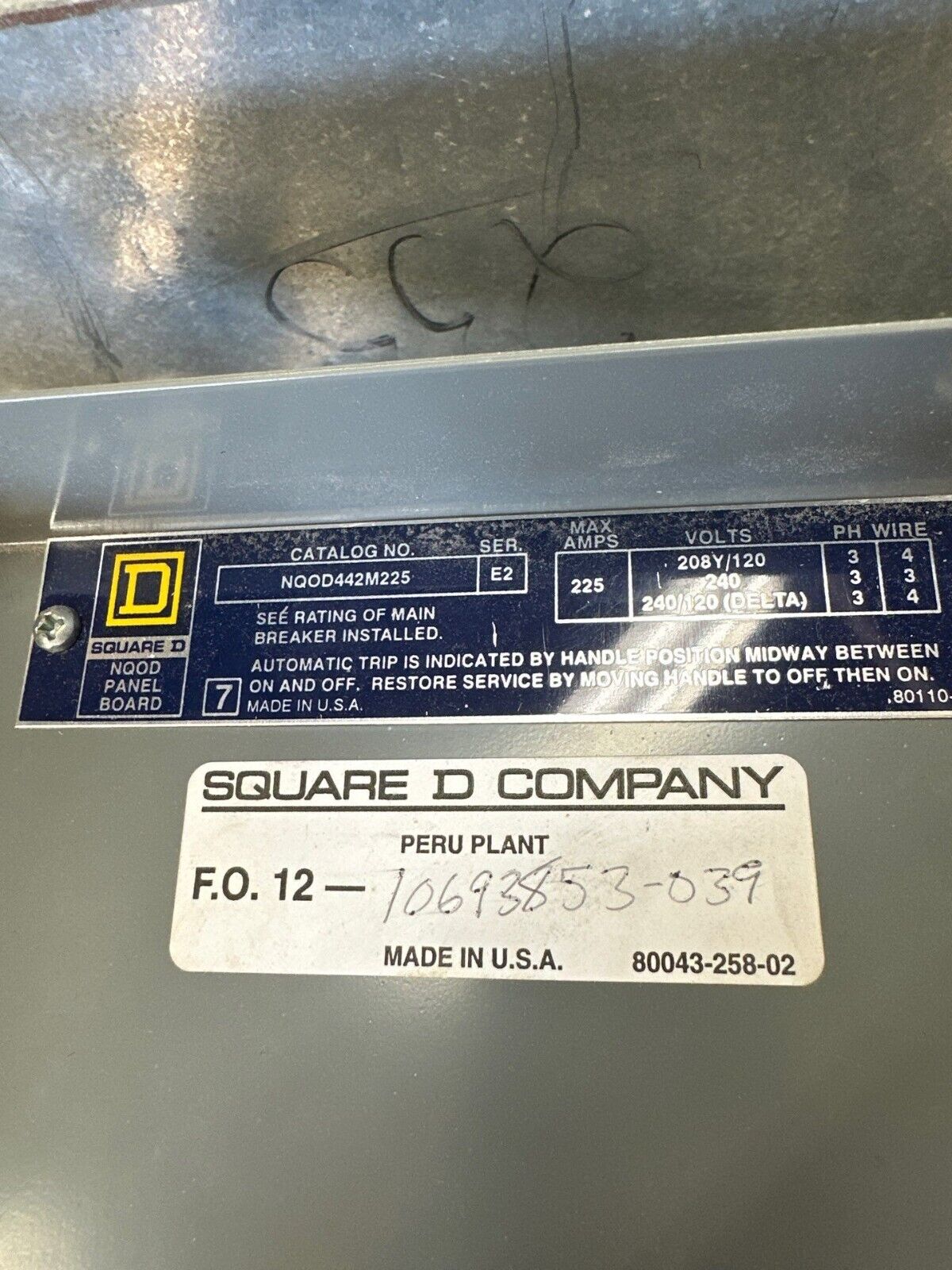 Square D NQOD442M225 NQOD Panelboard 225A 208Y/120V 3PH 4W Indoor Encl MCB 42Cir P335 Used