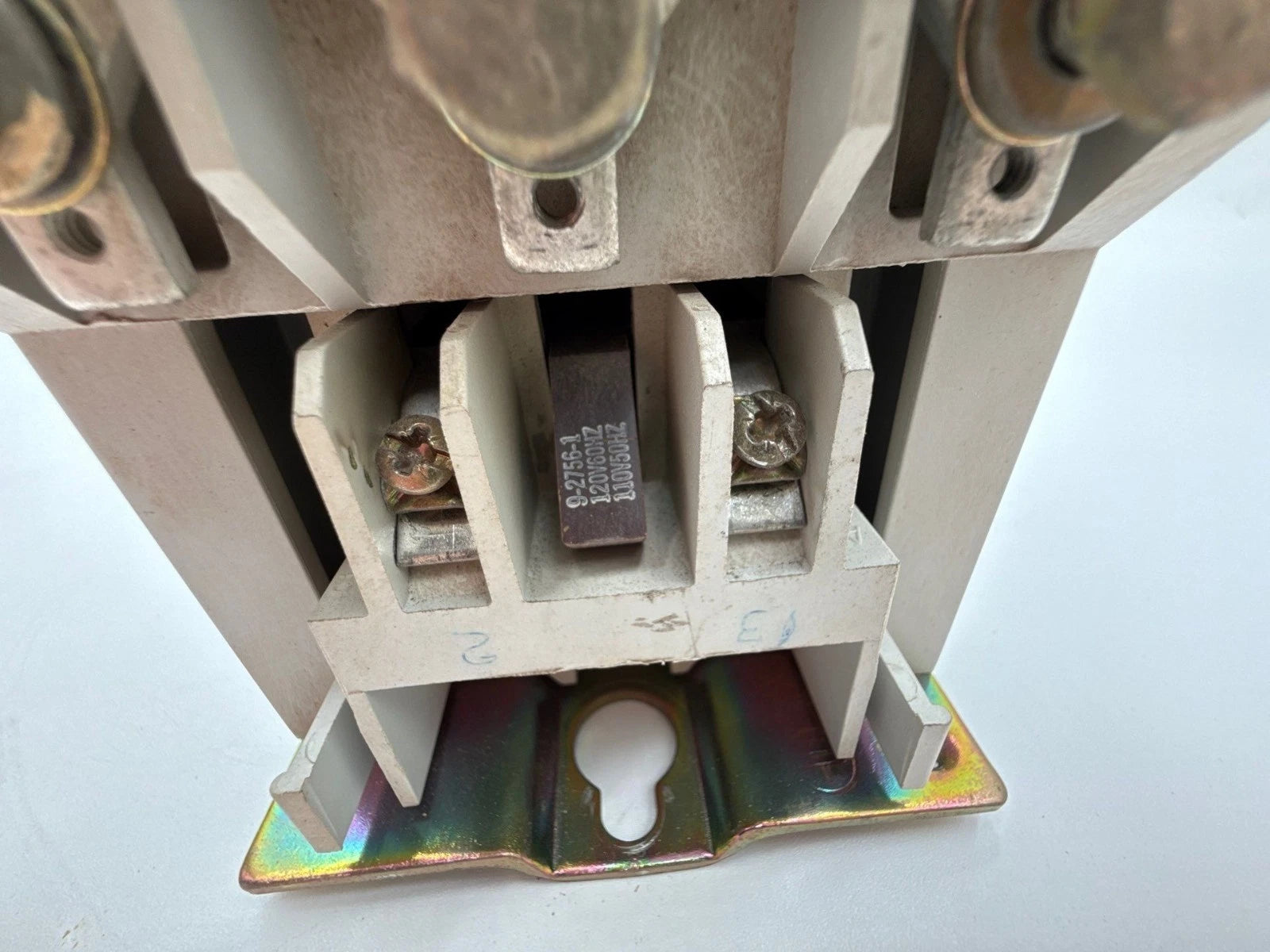 Cutler Hammer C825HN10 Contactor 140A 3P 240-600V 3PH Coil 110/120V C825HN10A Used