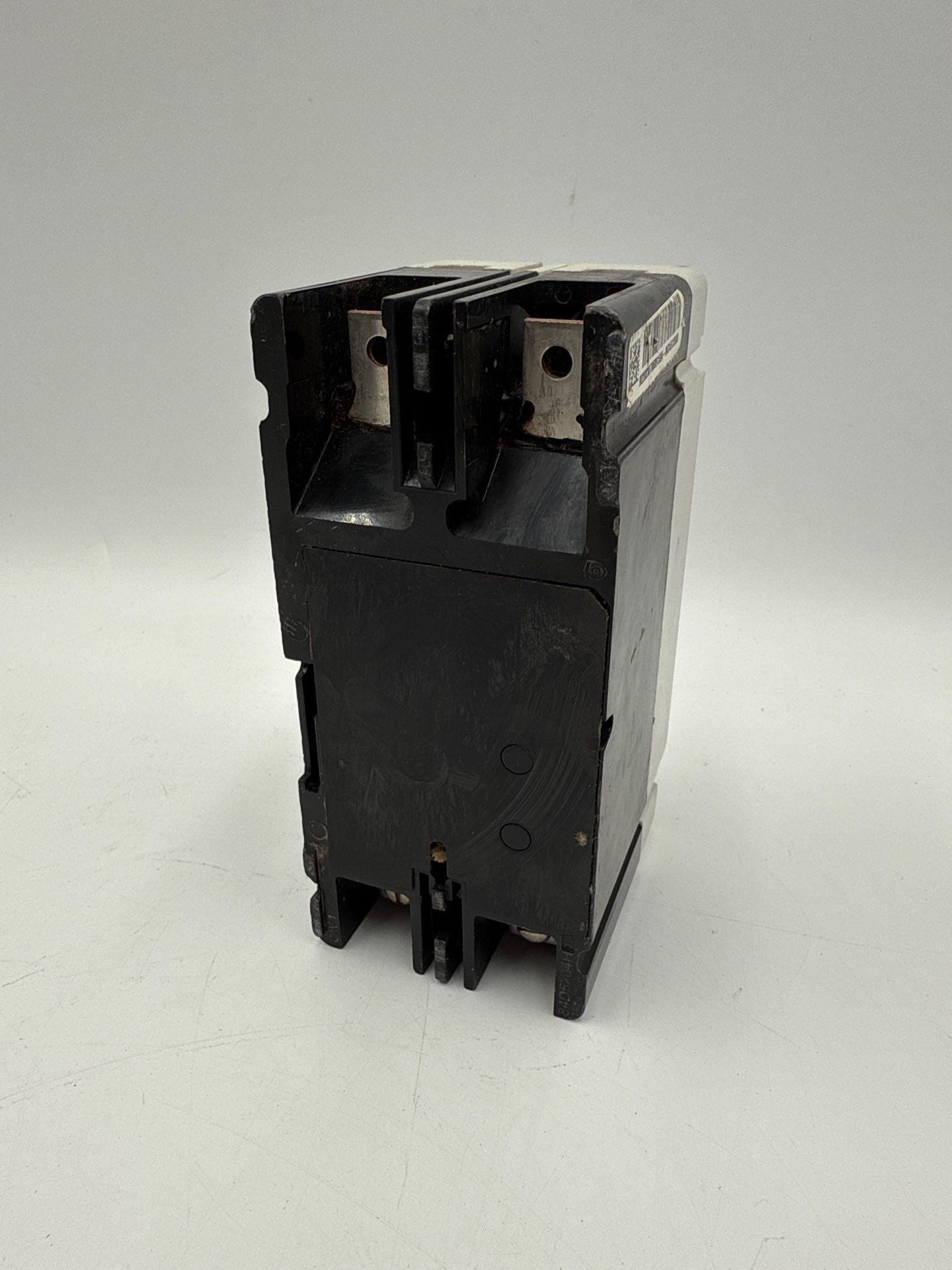 Eaton PDG22M0020TFFL Circuit Breaker 20A 600V 2P Bolt On 20 Amp 2 Pole PDG2 Used