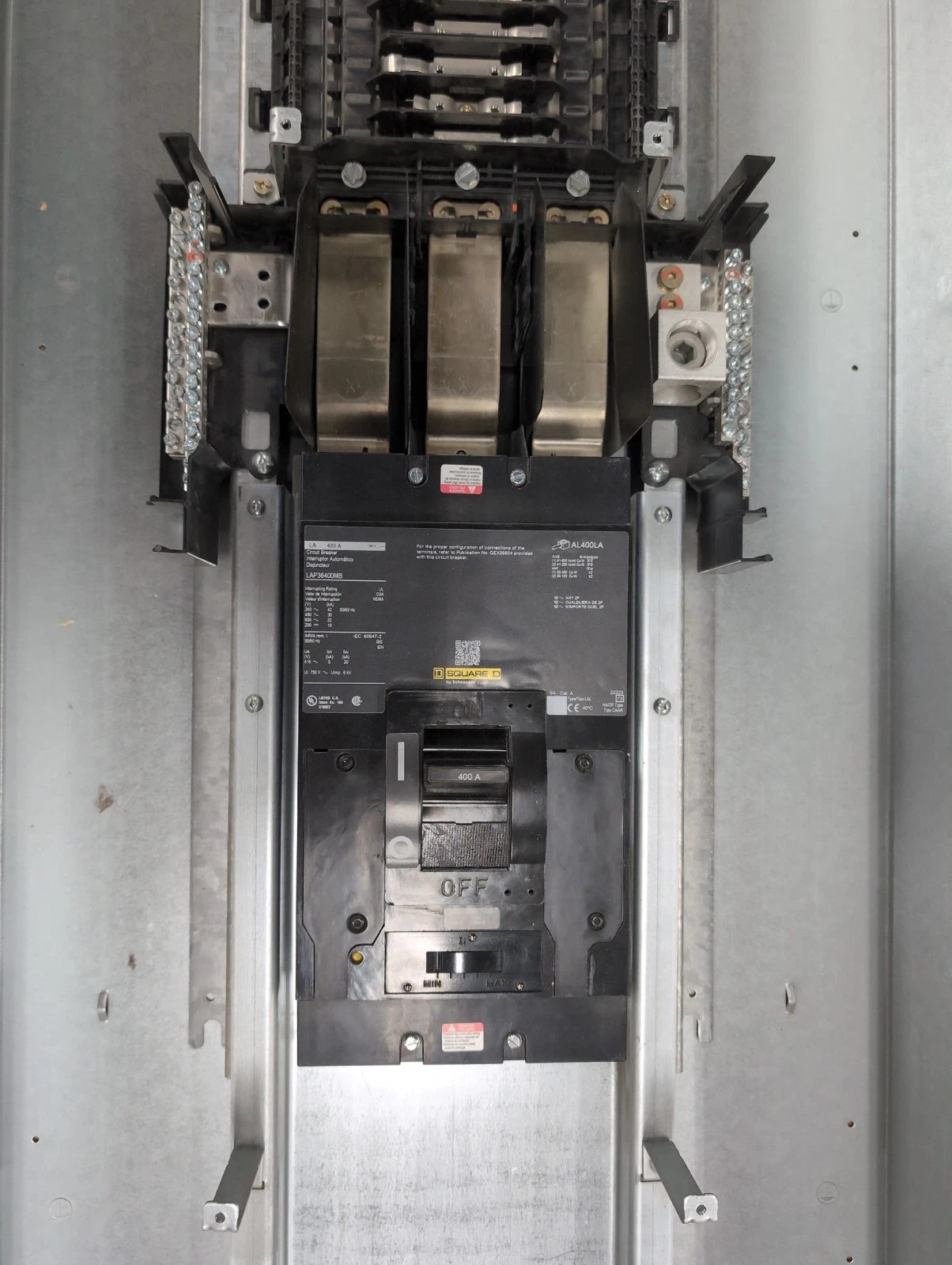 Square D NQ Panelboard 400A 208/120V 3PH 4W Type 1 Encl 400 Amp MCB Panel 42 Cir New