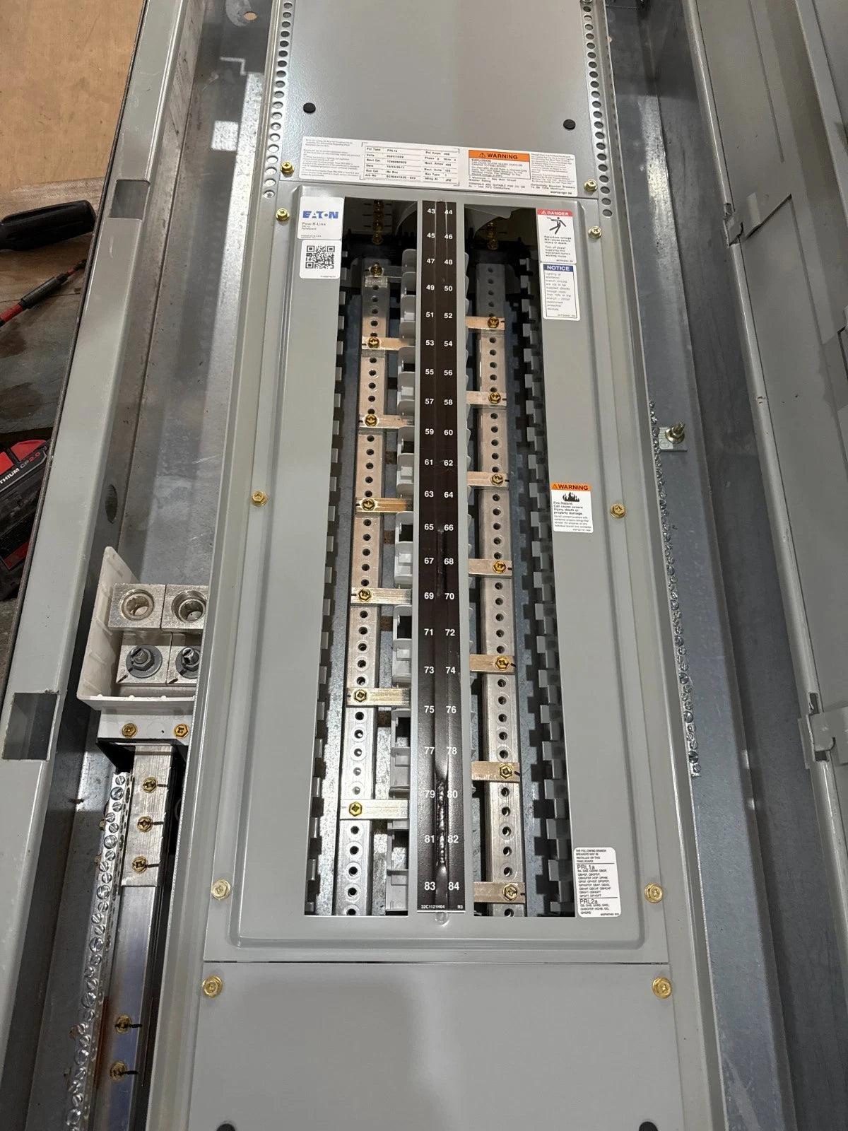 Eaton PRL1A Pow-R-Line Panelboard 400A 208/120V 3PH 4W MLO Panel 400 Amp 42 Cir Used