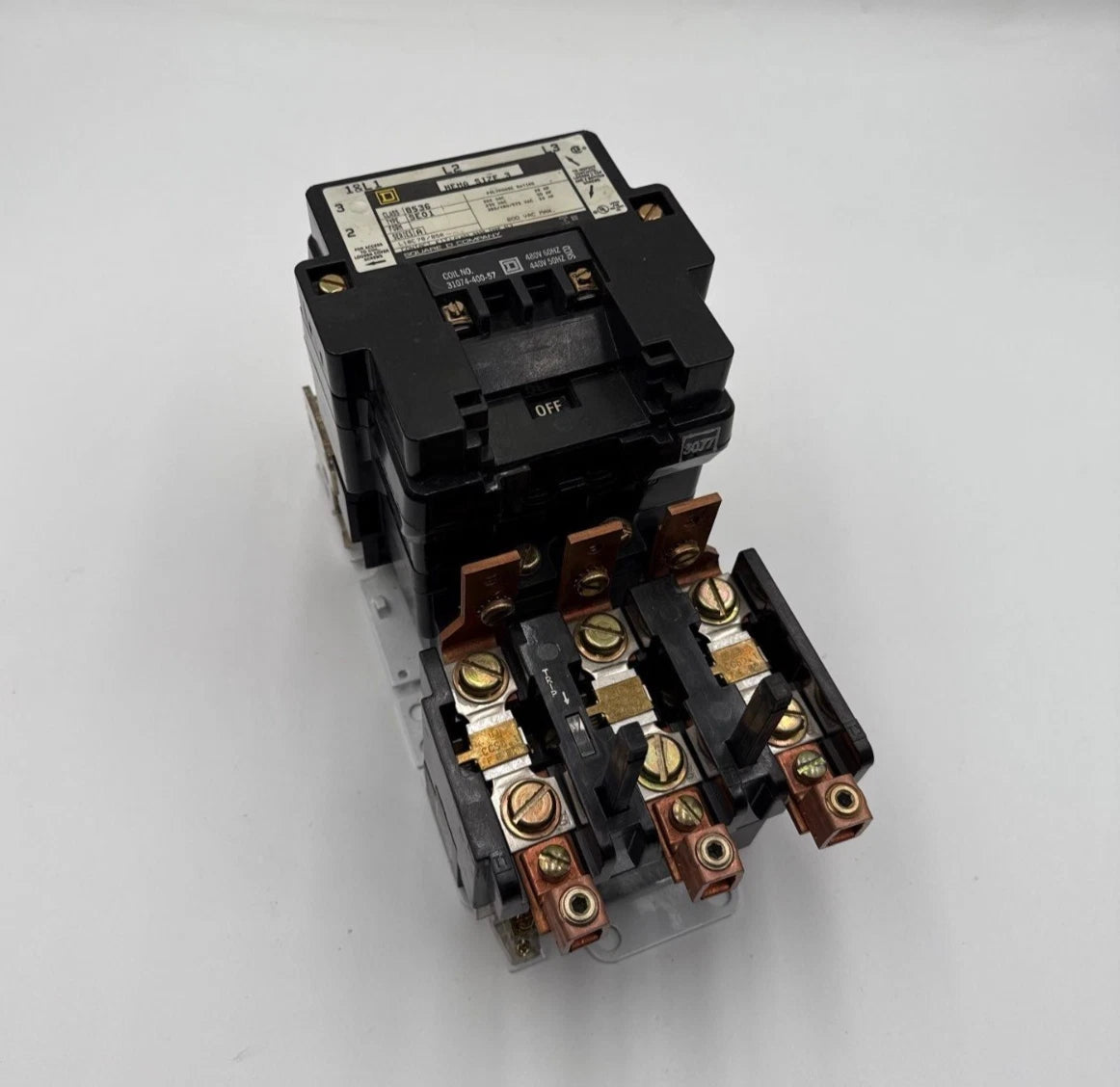 Square D 8536SE01S NEMA Size 3 Starter 90A 3P 600V 3PH 50HP Coil 440/480V Used