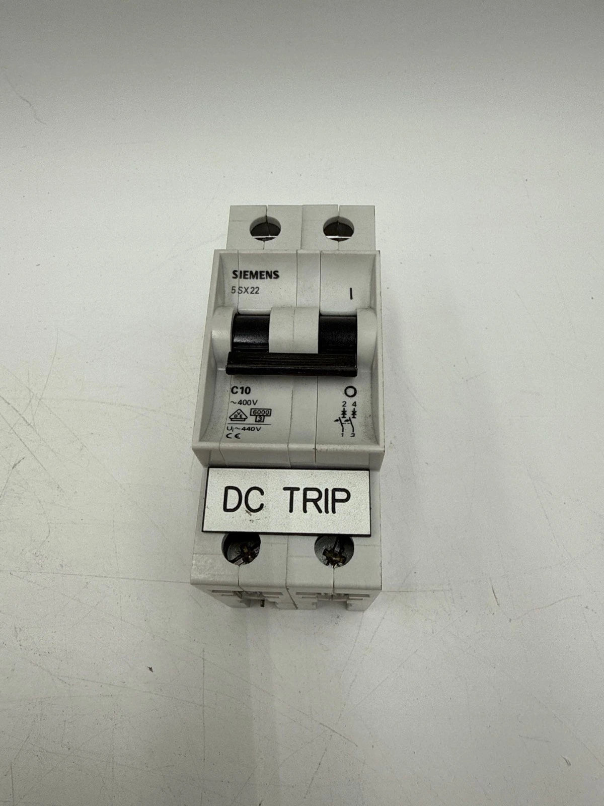 Siemens 5SX22-C10 Circuit Breaker 10A 2P 480V DIN Rail Mount 10 Amp 2 Pole Used
