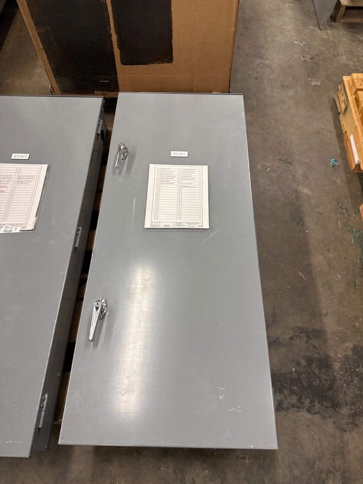 Square D NQOD442L225CU Panelboard 225A 240V 3PH 4W 42 Cir MCB 3R Outdoor Encl P636 Used