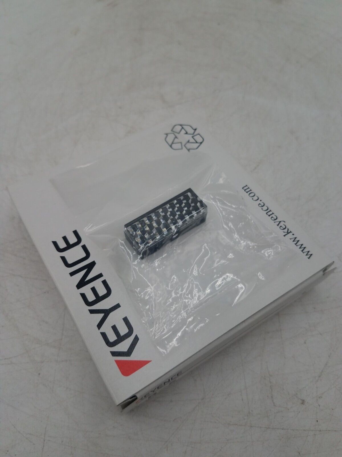 KEYENCE CORP R-5 New