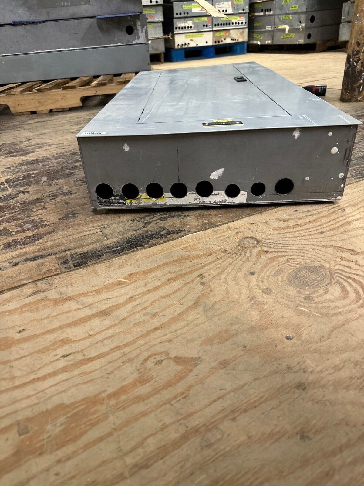 GE AQF3421ABX Panelboard 125A 208Y/120V 3PH 4W 42 CIR MCB THQB32100 NEMA 1 P031 Used