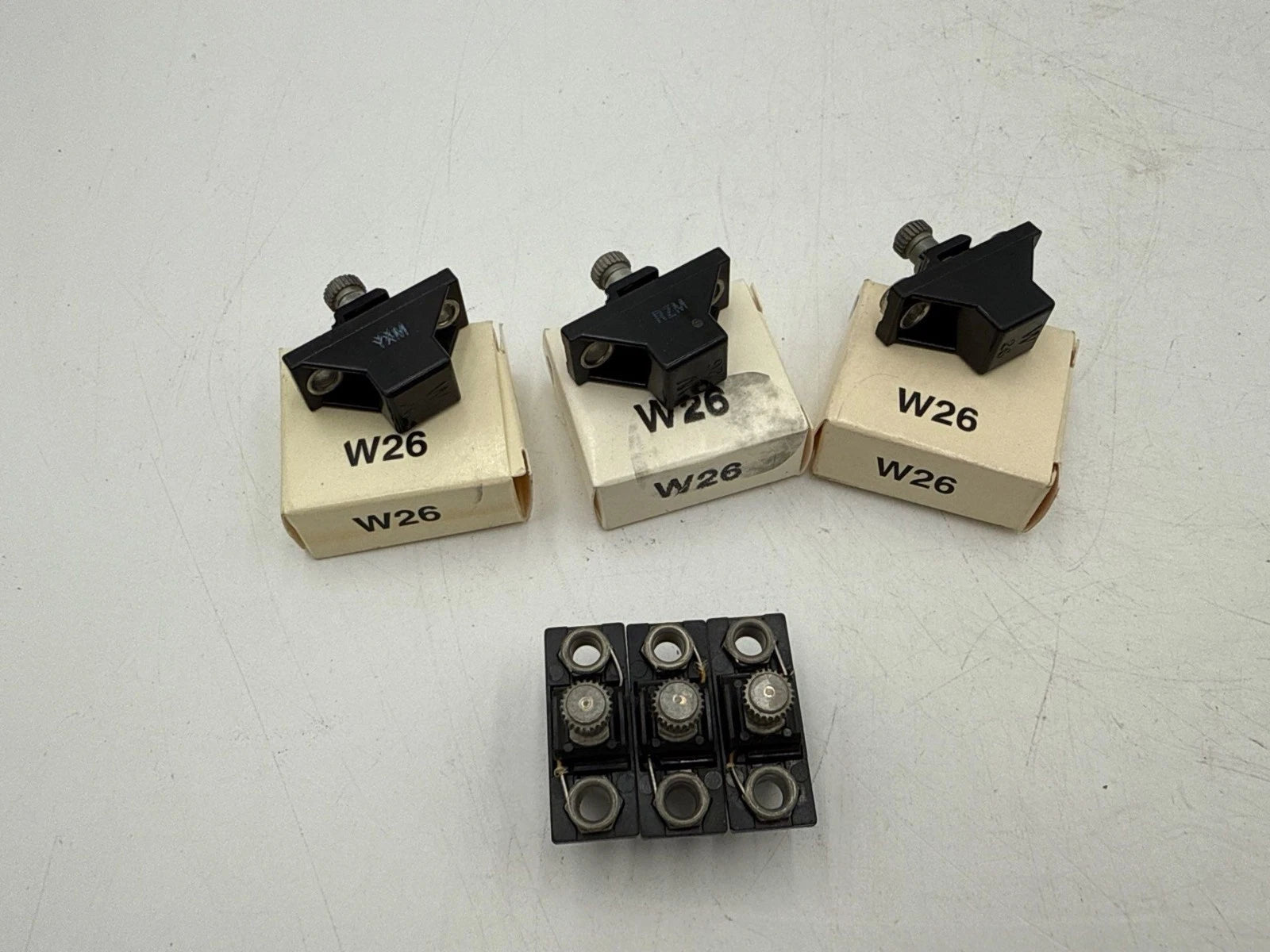 6PC Lot Allen Bradley W26 Thermal Overload Relay Heater Element Unit W-26 0.9Amp New