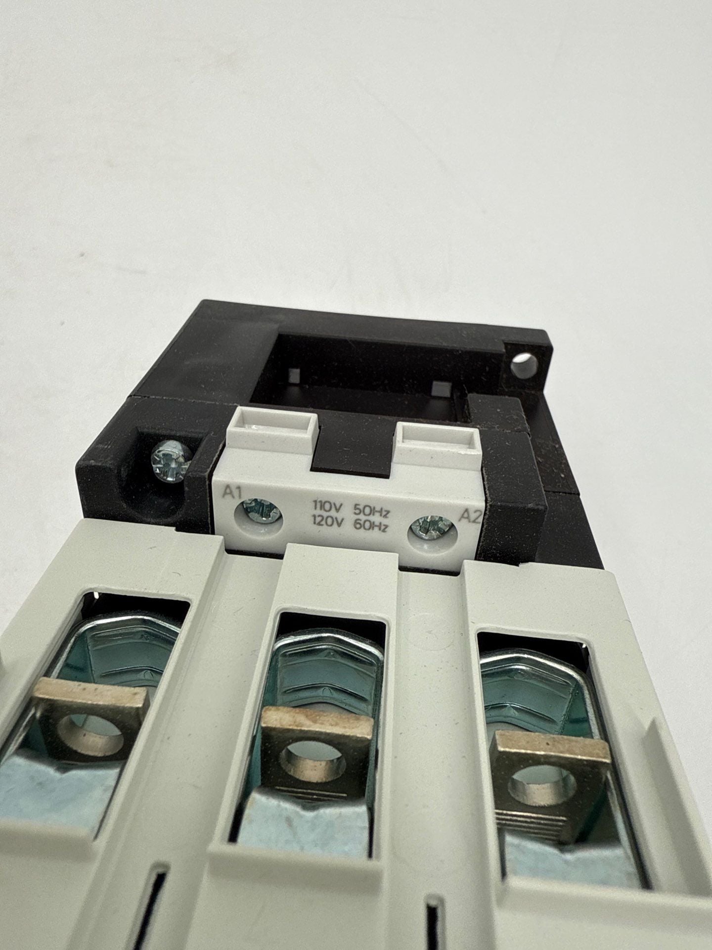 Siemens 3RT1045-1AK60 Contactor Size S3 80A 3P 600V Coil 110/120V New