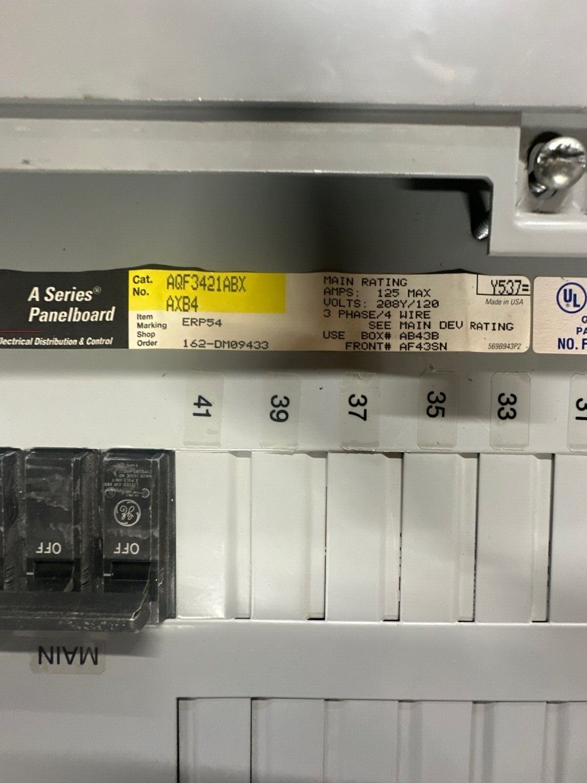 GE AQF3421ABX Panelboard 125A 208Y/120V 3PH 4W 42 Circuit MCB Main THQB32100 P038 P035 Used