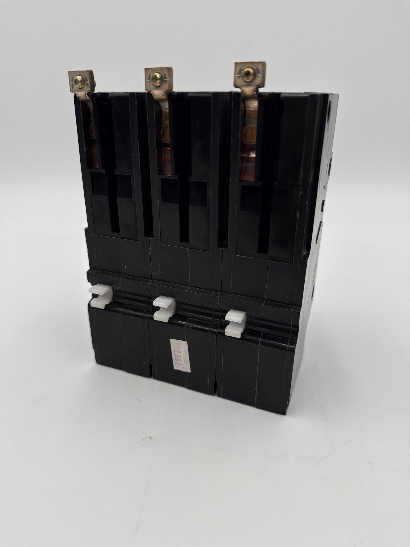 Square D QOB3150VH Bolt On Circuit Breaker 150A 3P 240V 22kA QOB 150 Amp Used