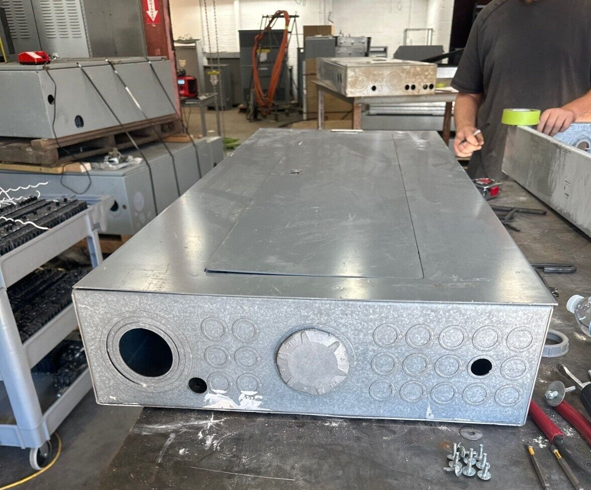 Square D NQOD442M225 Panelboard 225A 208/120V 3PH NQOD MCB Indoor Encl 42Circuit P366 Used