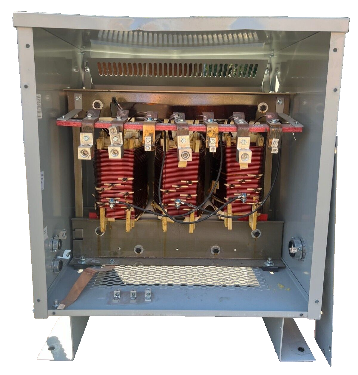 GE V48M28G30CUEE Used