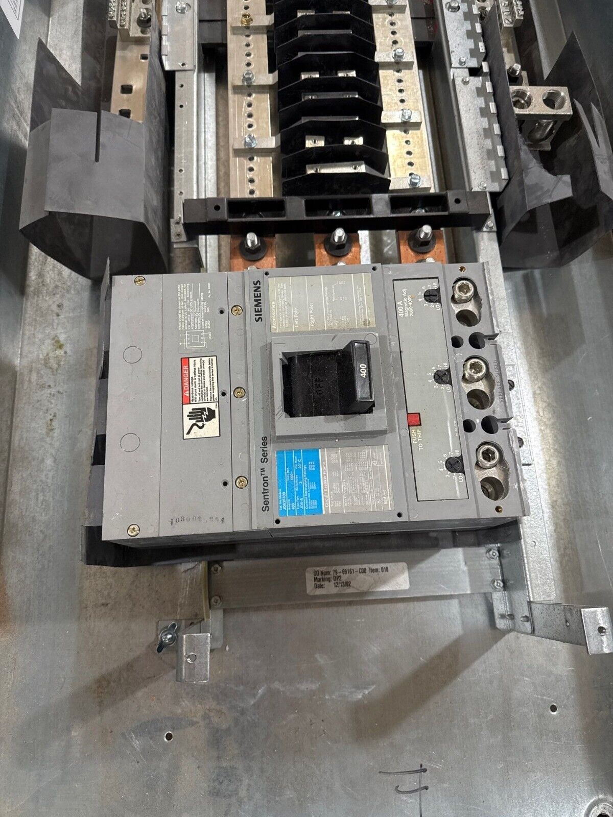 Siemens SEE42ML400ATS Panelboard 400A 480/277V 3PH 4W 42Cir MCB Indoor Encl P662 Used